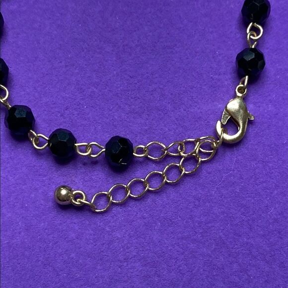 💛 Elegant Gold Plated Black Beaded with Crystal Cross Bracelet - Picture 4 of 7